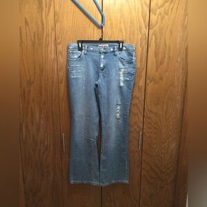 BISOU BISOU Distressed Mid-Rise Bootcut Jeans Women’s 12